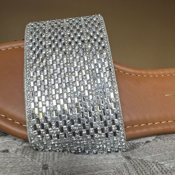 NEW Jessica Simpson Silver Flat Sandal Shoe Women 7.5 Rhinestone Band Bling Glam - Picture 2 of 13